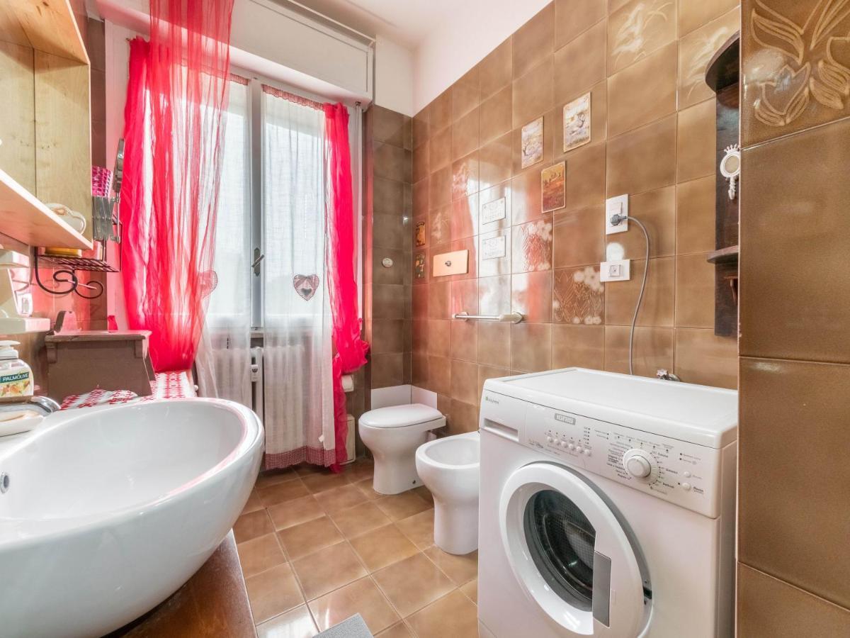 Flaminia Bright & Roomy Apartment Pesaro Exteriör bild