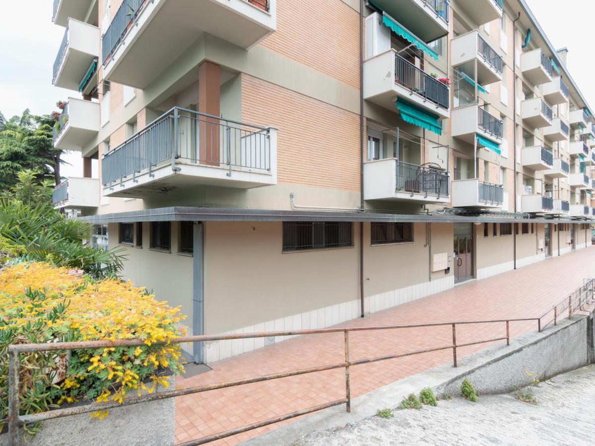 Flaminia Bright & Roomy Apartment Pesaro Exteriör bild